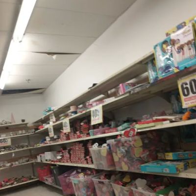 Eastmont Plaza Goodwill