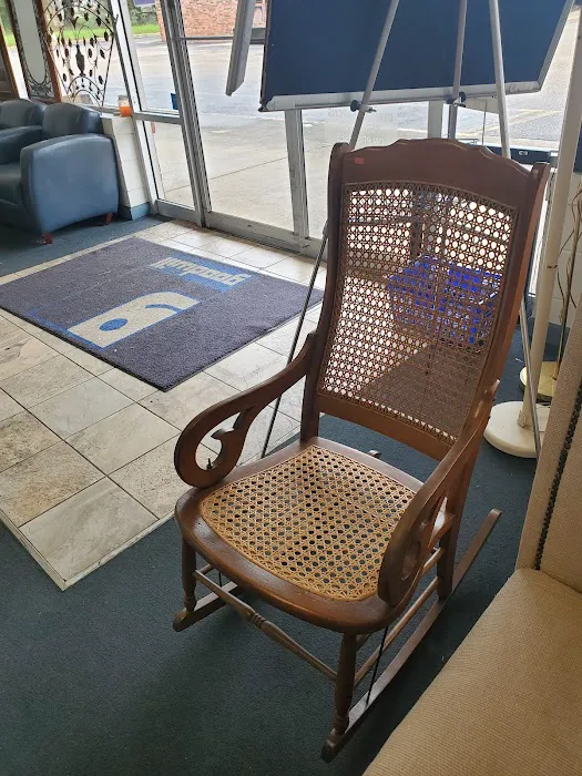 Eastmont Plaza Goodwill 9