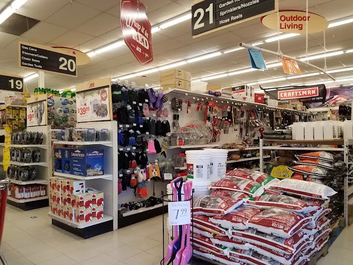 Niemann Ace Hardware 6