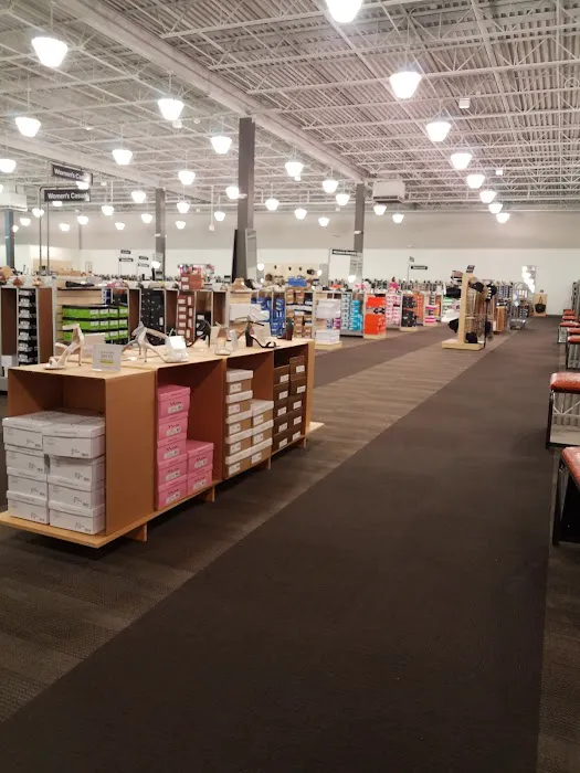 DSW Designer Shoe Warehouse 0