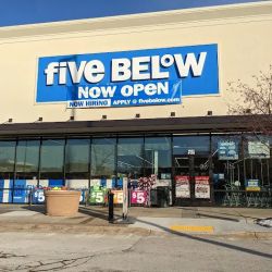Five Below ico