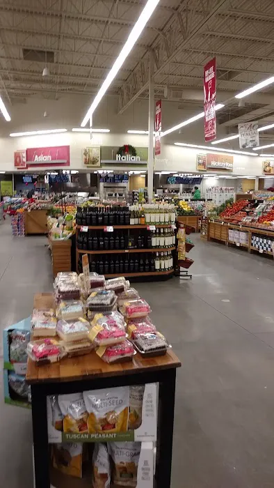 Hy-Vee Grocery Store 7