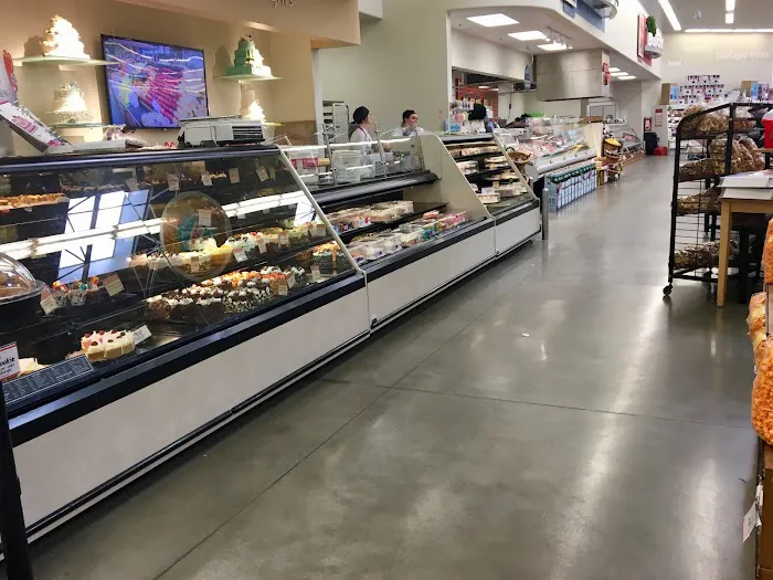 Hy-Vee Grocery Store 6