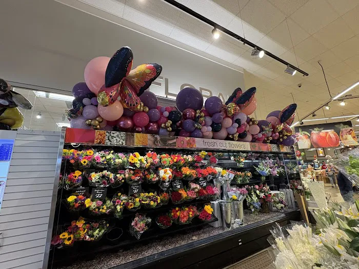 Metro Market 3