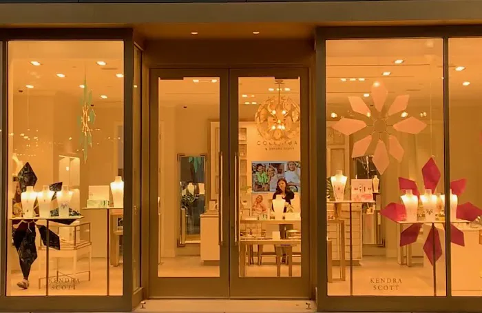 Kendra Scott 2