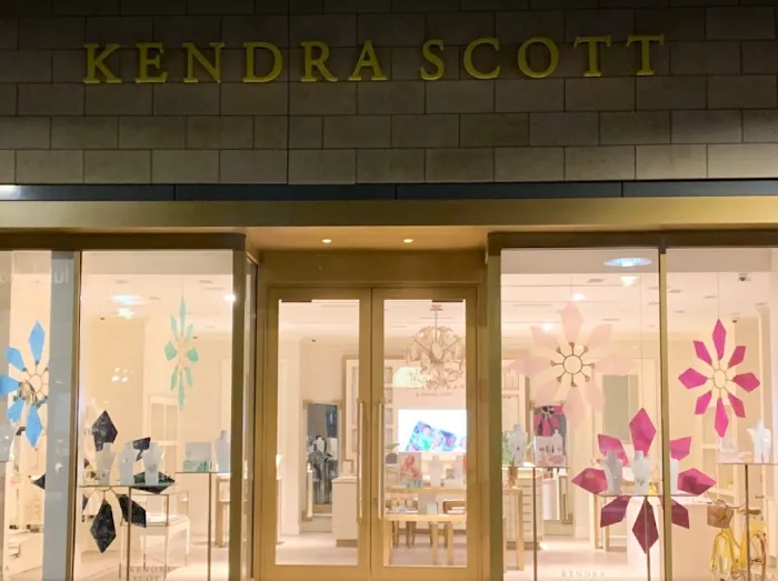 Kendra Scott 9