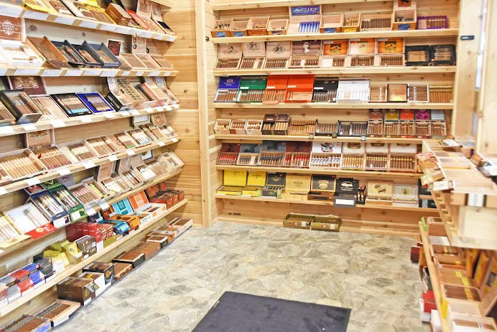 Madtown Smoke Shop 5