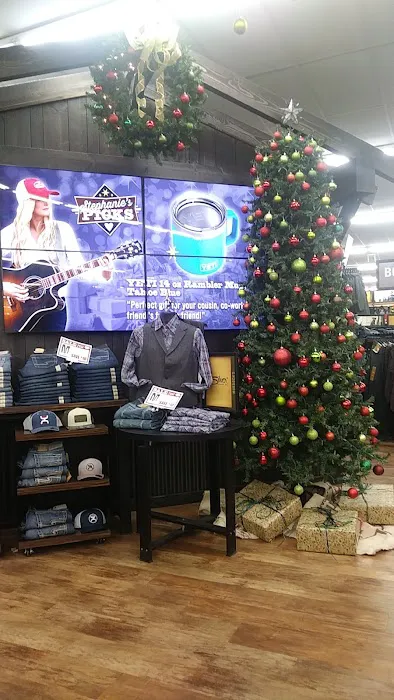 Murdoch's Ranch & Home Supply 6