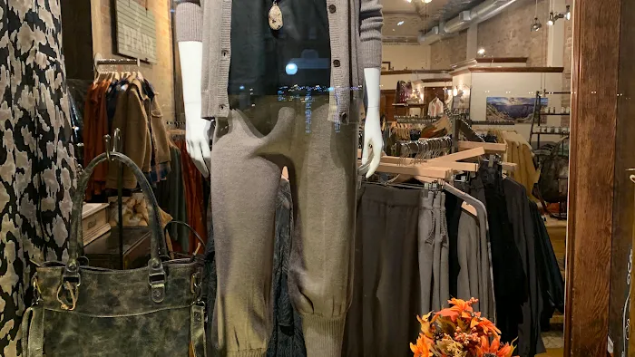SheShe Boutique 9
