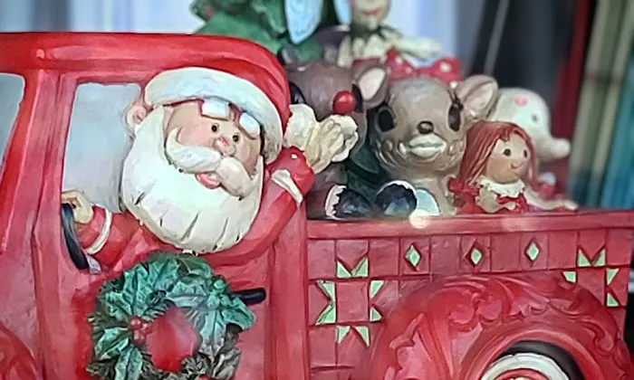 Holiday Gifts & Home Decor 2