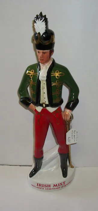 Hidden Treasures Antiques, Collectibles & Gifts 6