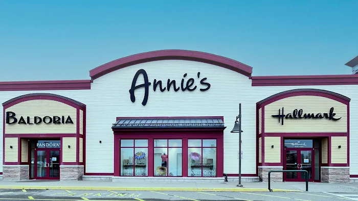 Annie's Hallmark Shop 2
