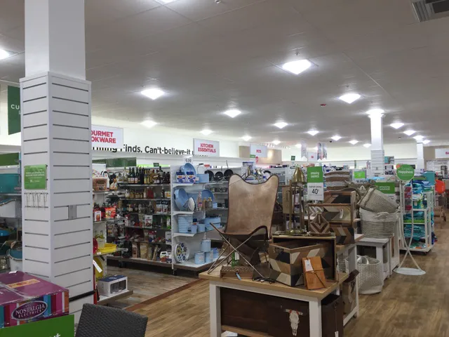 T.J. Maxx & HomeGoods 9