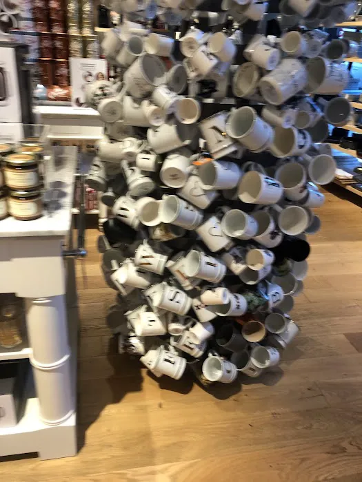 Williams-Sonoma 7