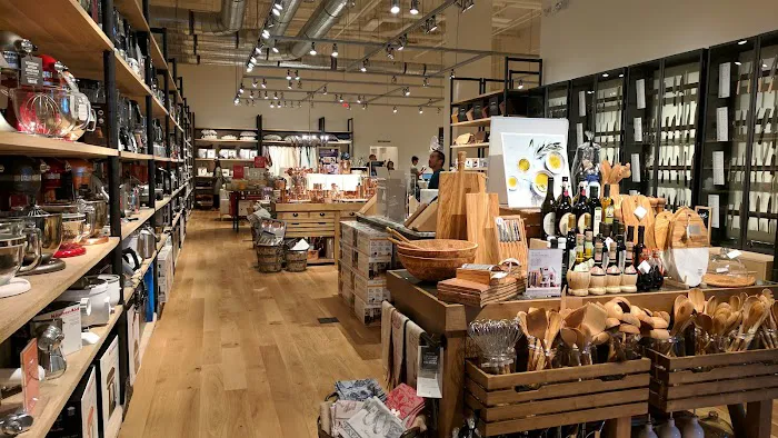 Williams-Sonoma 5