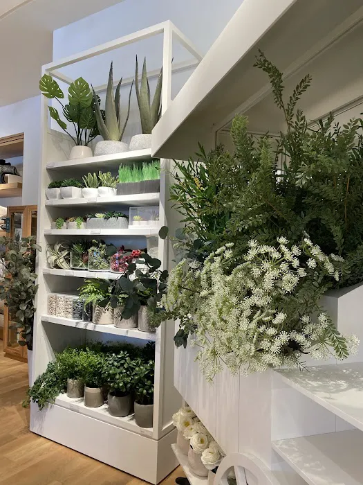 Crate & Barrel 7