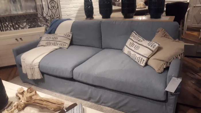 Arhaus 9