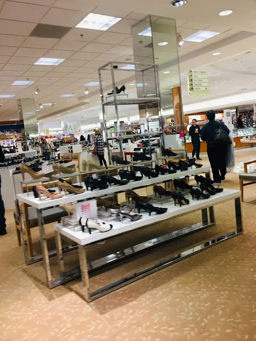Macy's 0