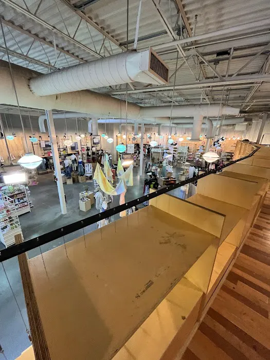 Urban Outfitters 0