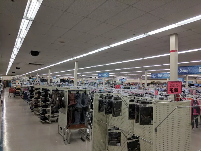 Roses Discount Store 9