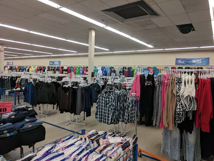 Roses Discount Store 5