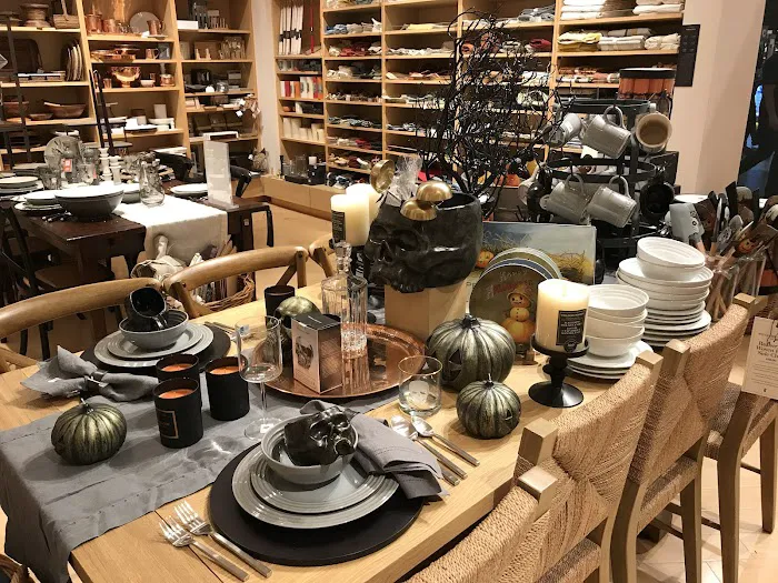 Williams-Sonoma 8