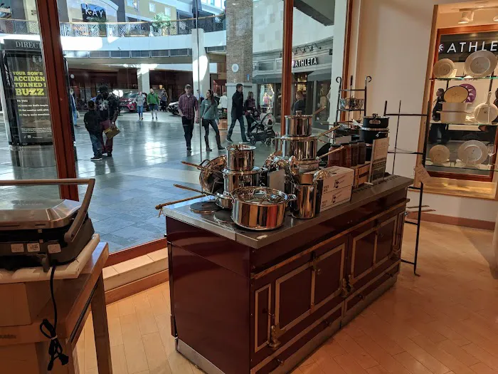 Williams-Sonoma 7