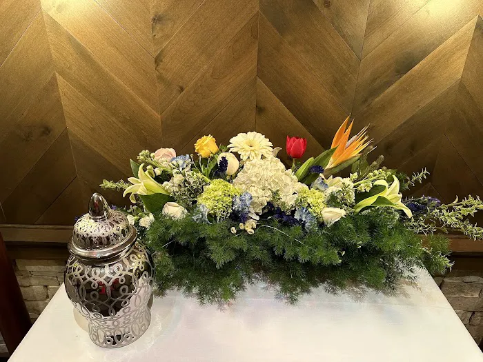 EverBloom Floral and Gift 5