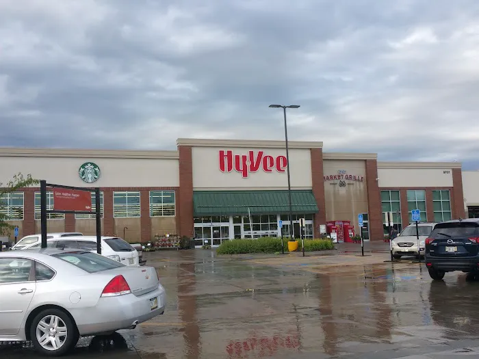 Hy-Vee Grocery Store 0