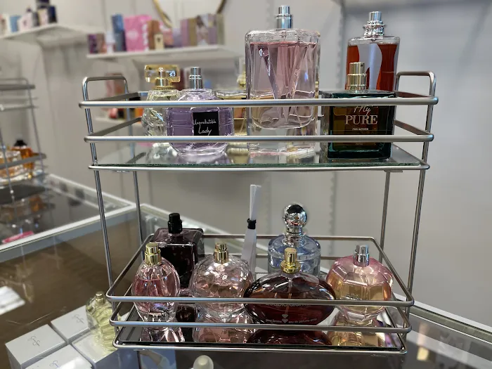 International Fragrances 7