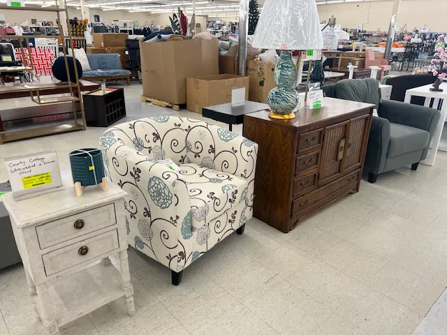 Family Wholesale Retail Store 5