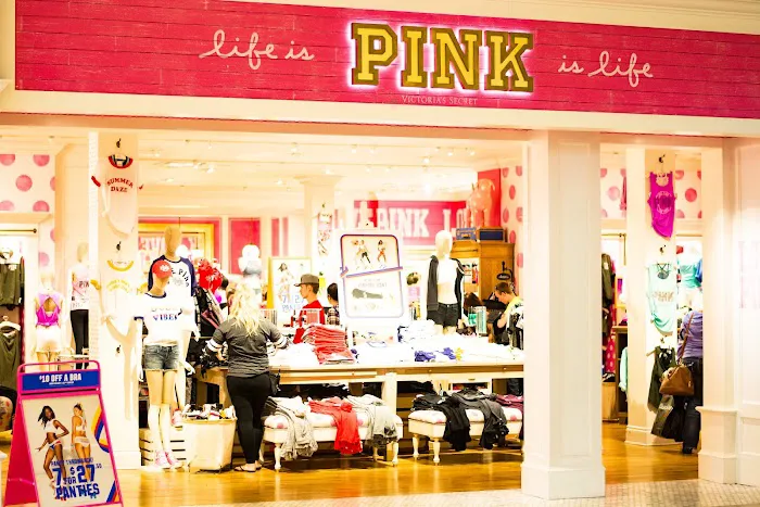 Victoria's Secret 0