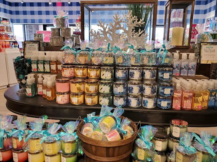 Bath & Body Works 4