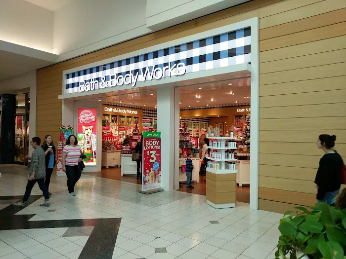 Bath & Body Works 2
