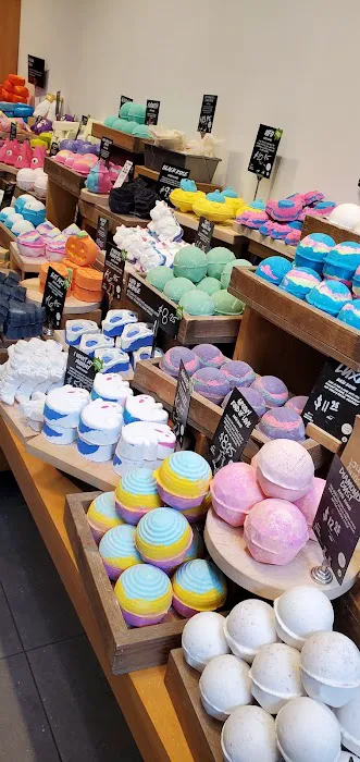 Lush Cosmetics Crocker Park 1