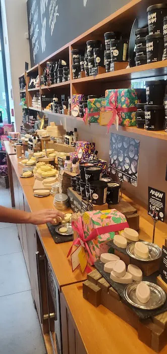 Lush Cosmetics Crocker Park 0