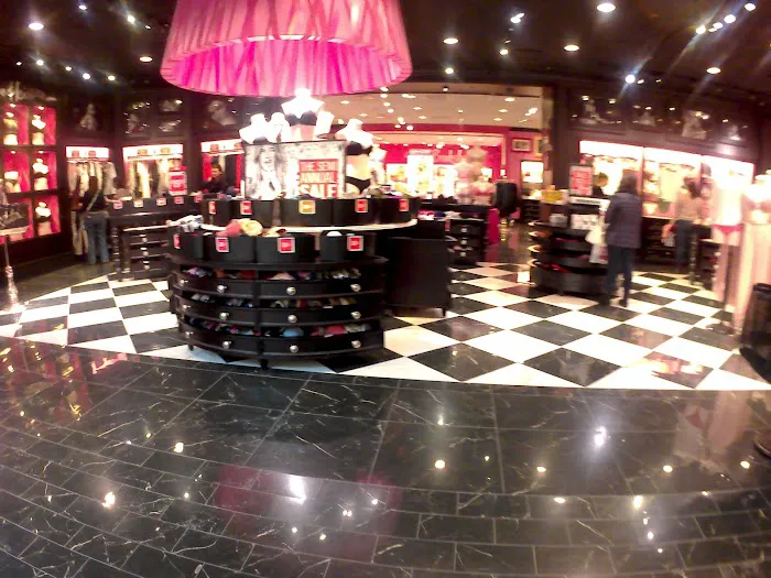 Victoria's Secret 2