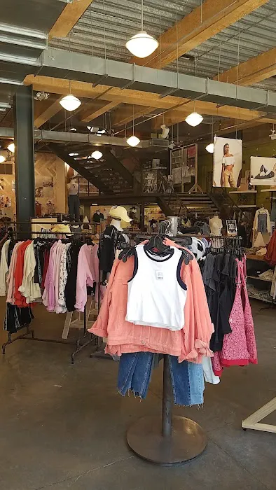 Urban Outfitters 7