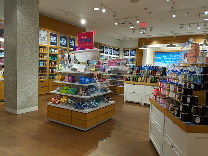Bath & Body Works 4