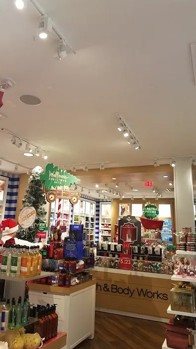 Bath & Body Works 1
