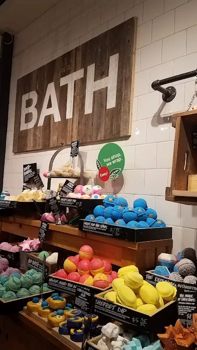 Lush Cosmetics Beachwood 7