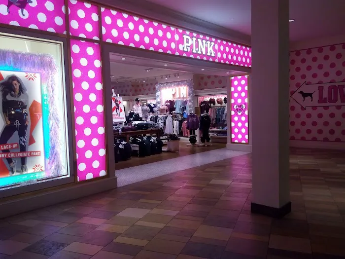 Victoria's Secret 0