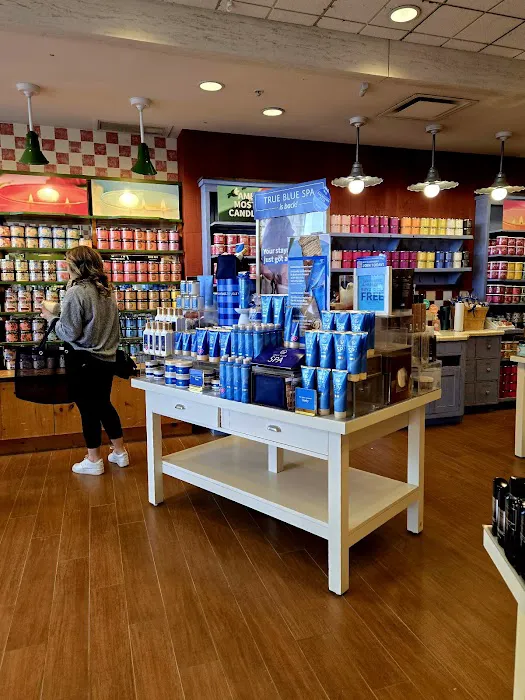 Bath & Body Works 4