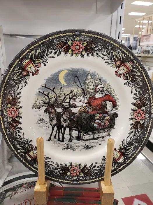 T.J. Maxx & HomeGoods 9