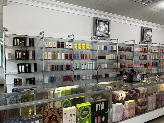 Fragrance World 4