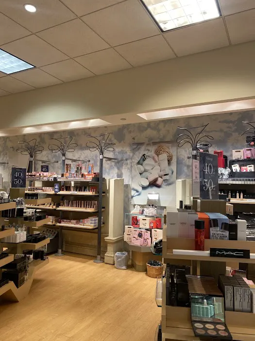 The Cosmetics Company Store 0