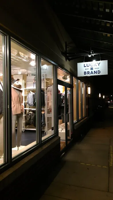 Lucky Brand 4