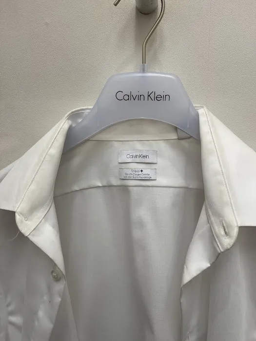 Calvin Klein 4