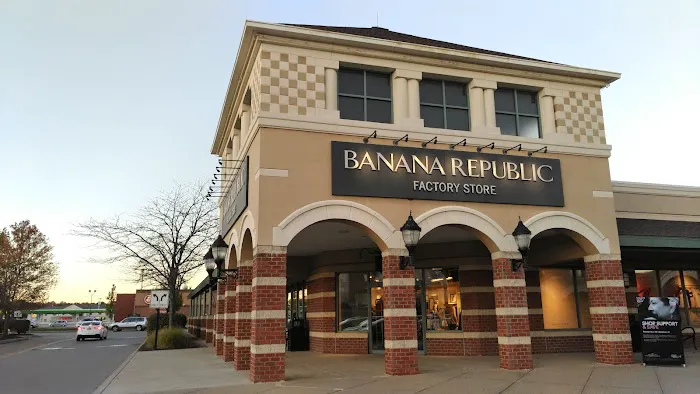 Banana Republic Factory Store 1