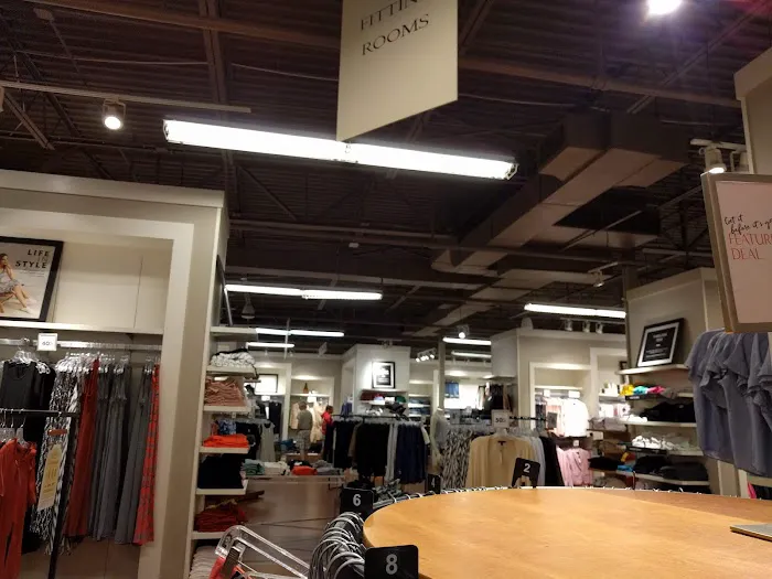 Banana Republic Factory Store 0